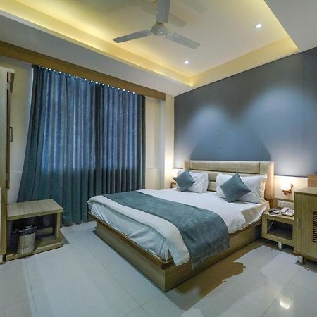 Hotel New Empire أحمد أباد المظهر الخارجي الصورة