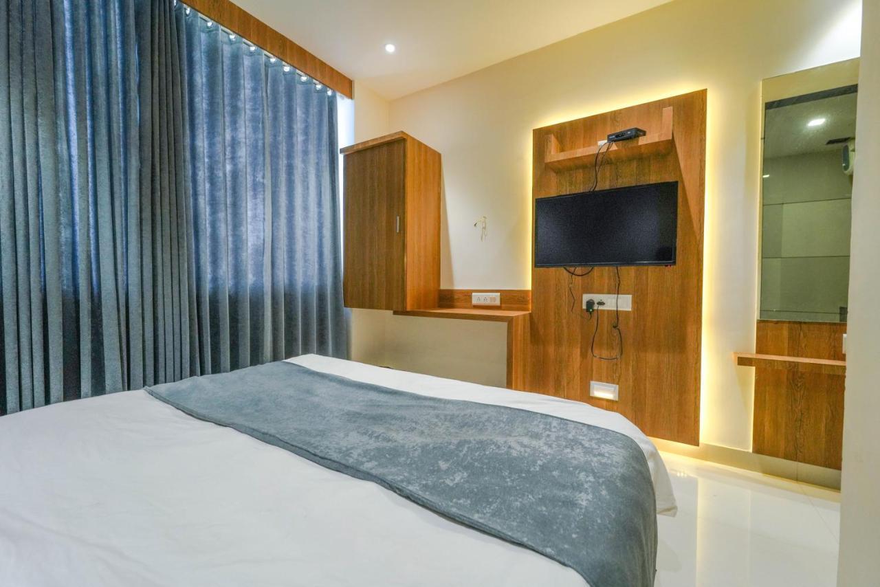 Hotel New Empire أحمد أباد المظهر الخارجي الصورة