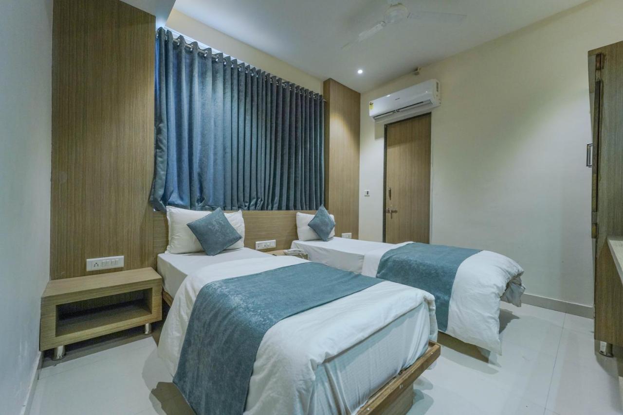 Hotel New Empire أحمد أباد المظهر الخارجي الصورة